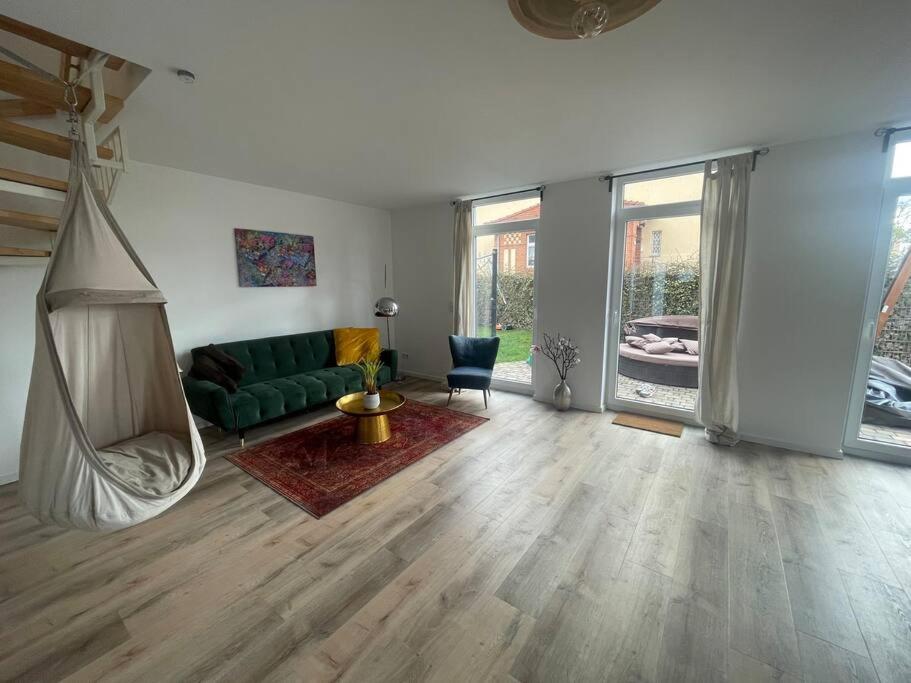 Urban House For Families And Berlin Tourists *